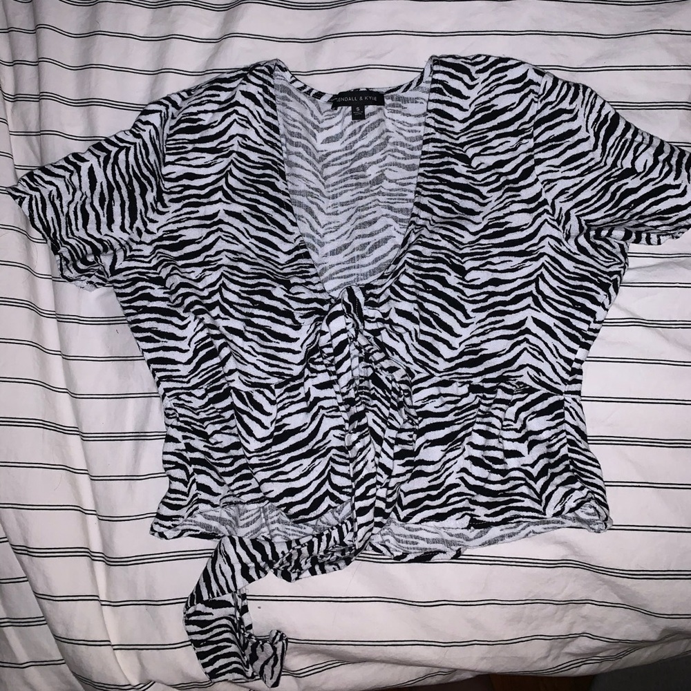 Kendall and Kylie linen zebra front tie shirt